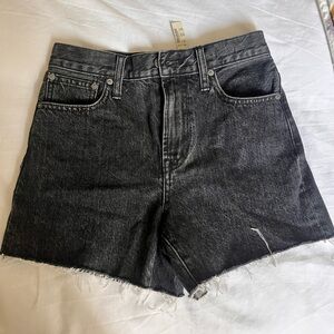 Women’s Madewell black jean shorts - size 23